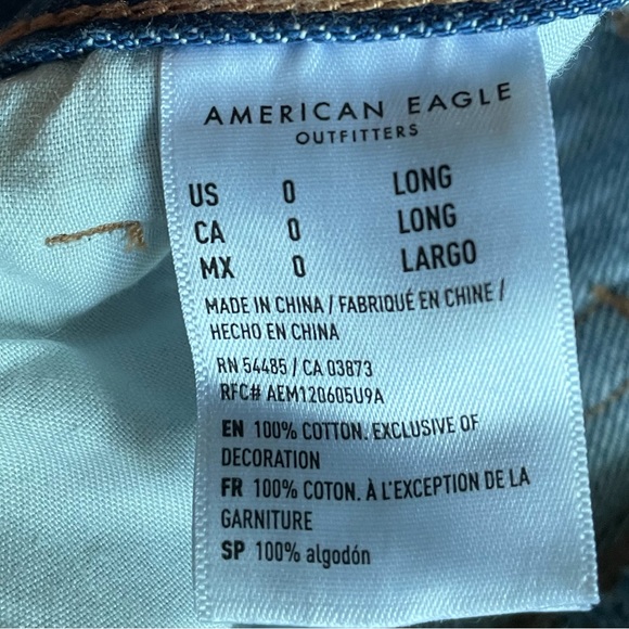 Mom Jeans - Picture 3 of 8